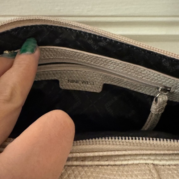 Nine West handbag - Picture 6 of 7